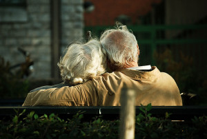 Old-Couple-Photo-by-Candida-Performa